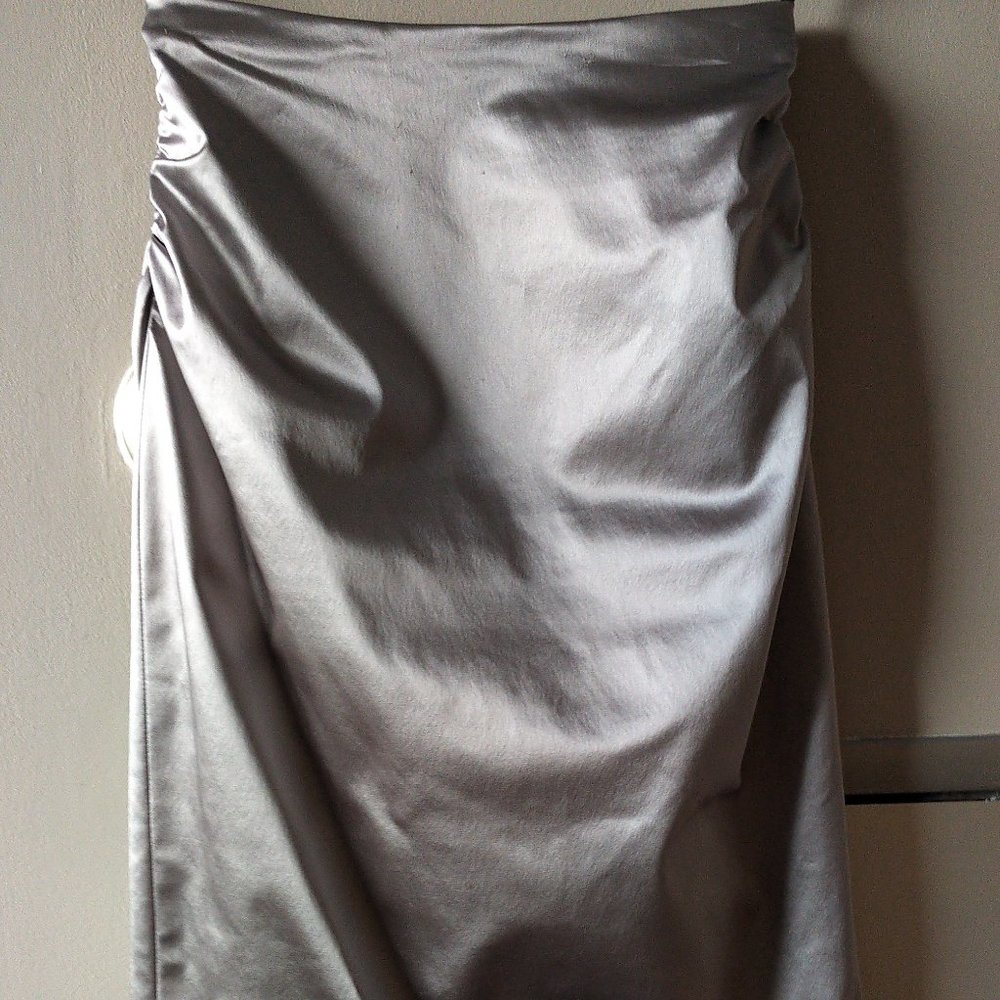 Liday Baday pencil skirt size 4 - beige/tan satin